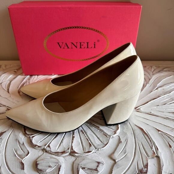 Vaneli cream patent leather pumps size 7.5 - Picture 6 of 9